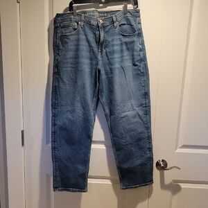 American Eagle Outfitters  Mid Wash Straight Jeans